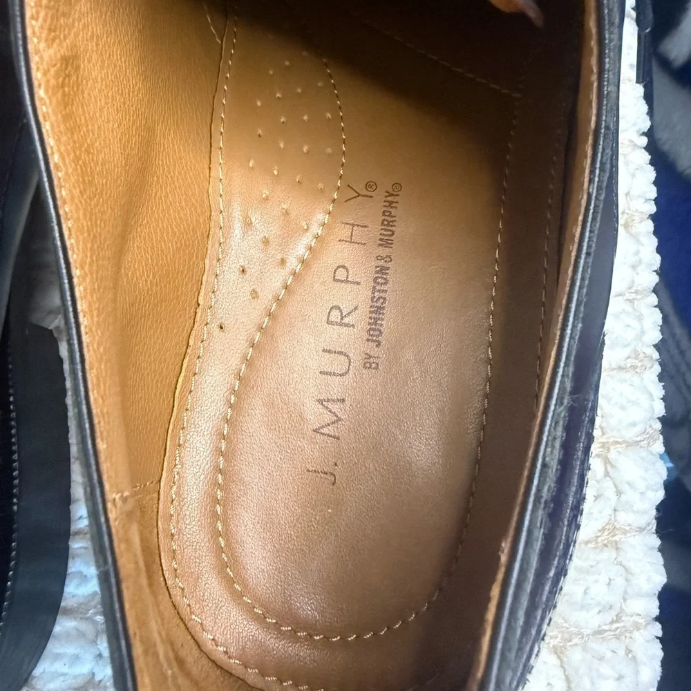 Johnson & Murphy Men's Classic Leather Dress Shoes   Size 11M  EA001